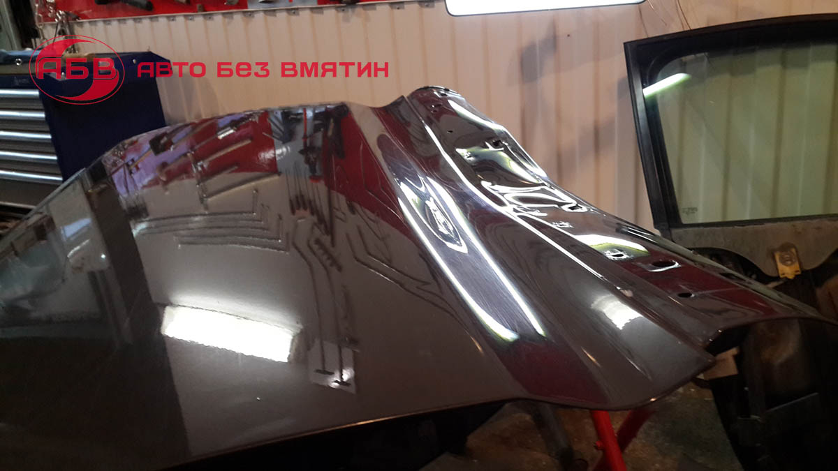 Повреждённая дверь